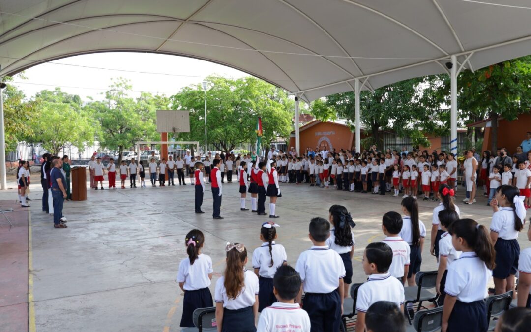 RECONOCEN DESEMPEÑO ACADÉMICO DE ALUMNAS Y ALUMNOS, EN CEREMONIA ITINERANTE DEL CONGRESO