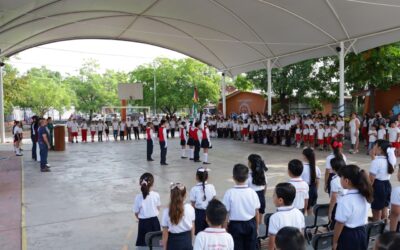 RECONOCEN DESEMPEÑO ACADÉMICO DE ALUMNAS Y ALUMNOS, EN CEREMONIA ITINERANTE DEL CONGRESO