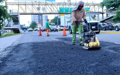 GOBIERNO DE MANZANILLO REFUERZA PROGRAMA PERMANENTE DE BACHEO