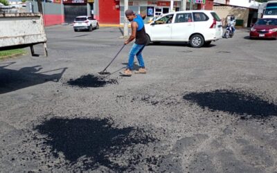 ‎ANTE PRESENCIA DE LLUVIAS ‎INTENSIFICAN BACHEO EN VDEA