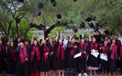 CONCLUYEN SUS ESTUDIOS EN TÉCNICO CONTABLE 32 ESTUDIANTES EN BACHILLERATO 28, CAMOTLÁN