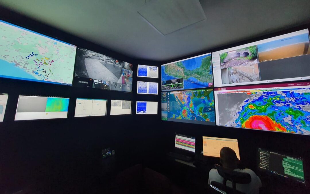 HURACÁN ‘FLOSSIE’ EVOLUCIONA A CATEGORÍA 2; SE PREVÉN LLUVIAS INTENSAS Y EFECTOS EN COSTAS DE COLIMA