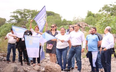 PRESIDENTE RIULT RIVERA ARRANCA LA OBRA DE DESAZOLVE Y CONFORMACIÓN DE TALUDES DEL ARROYO PEREYRA