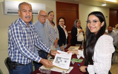 GOBIERNO DEL ESTADO DE COLIMA ASIGNA 165 PLAZAS DOCENTES