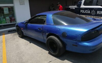 RECUPERA POLICÍA DE VDEA VEHÍCULO ROBADO Y DETIENE A SU CONDUCTOR