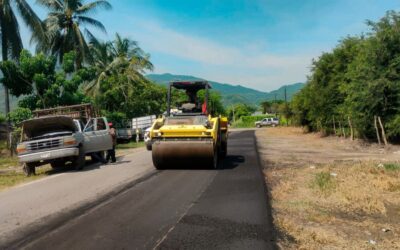 GOBIERNO DEL ESTADO DE COLIMA MEJORA CARRETERAS EN COQUIMATLÁN