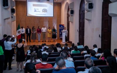 INDIRA VIZCAÍNO INAUGURA CONGRESO NACIONAL DE RECURSOS HUMANOS DE CANACO COLIMA