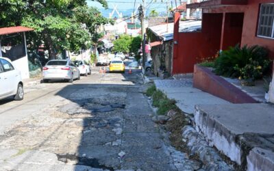 CUMPLE ROSI BAYARDO A FAMILIAS DE BELLAVISTA, AL INICIAR REHABILITACIÓN DE CALLE LOS ANDES