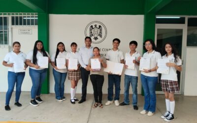 RECONOCEN A BACHILLERES DE IXTLAHUACÁN POR APOYAR PROYECTO NACIONAL DE ALFABETIZACIÓN DE ADULTOS