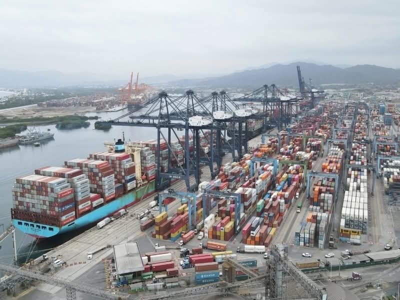 QUINIENTAS HECTÁREAS SERÁN TERMINALES DE CONTENEDORES EN PUERTO CUYUTLÁN