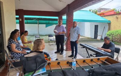 CONTINÚAN LAS CLASES DE CANTO PARA  JUBILADOS Y PENSIONADOS DE LA UDEC