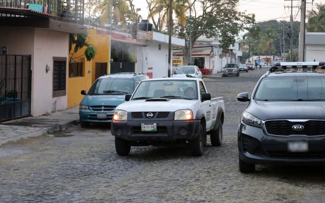 FOCALIZA SECRETARÍA DE SALUD FUMIGACIÓN EN COLIMA, TECOMÁN, MANZANILLO Y CUAUHTÉMOC