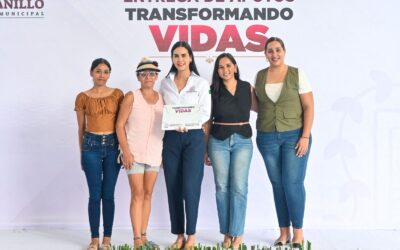 ROSI BAYARDO ENTREGA APOYOS DEL PROGRAMA TRANSFORMANDO VIDAS
