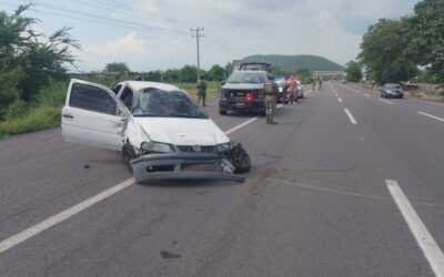 ALERTAN DE ACCIDENTE VEHICULAR EN AUTOPISTA COLIMA-MANZANILLO, A LA ALTURA DE LOS ASMOLES