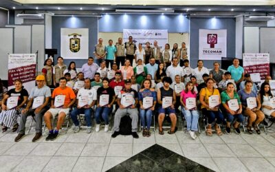 ENTREGA IEEA 85 CERTIFICADOS DE EDUCACIÓN BÁSICA EN TECOMÁN, PARA COMBATIR EL REZAGO EDUCATIVO