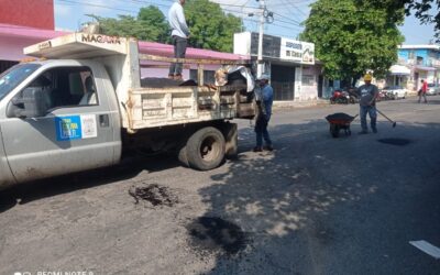 GOBIERNO MUNICIPAL CAPITALINO SIGUE CON LOS TRABAJOS DE BACHEO EN COLIMA CAPITAL