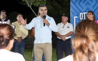 ALCALDE RIULT RIVERA CUMPLE COMPROMISOS CON VECINOS DE LA COLONIA VALLE REAL