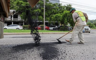 GOBIERNO DE ROSI BAYARDO INTENSIFICA TRABAJOS BACHEO CON 5 BRIGADAS SIMULTÁNEAS EN DISTINTOS PUNTOS