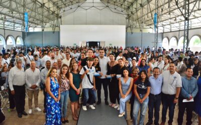 ENTREGA EL AYUNTAMIENTO CAPITALINO 500 BECAS DE TRANSPORTE A ESTUDIANTES