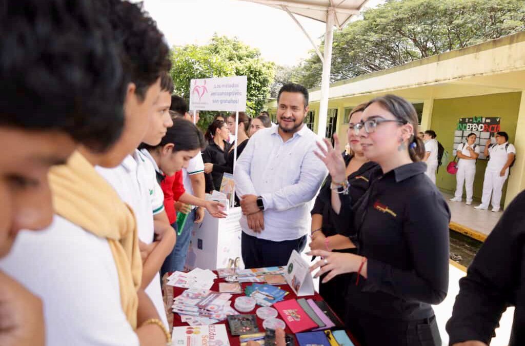 SALUD COLIMA SENSIBILIZA A ESTUDIANTES PARA PREVENIR EMBARAZO EN ADOLESCENTES