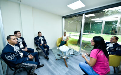 PROYECTARÁN PORTADA DE DISCO DEL MARIACHI UNIVERSIDAD DE COLIMA EN TIMES SQUARE