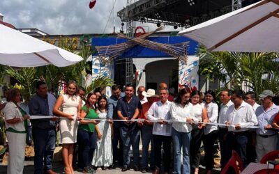 RECTOR ASISTE A INAUGURACIÓN DEL FESTIVAL GASTRONÓMICO DEL CHACAL Y CHIGÜILÍN COQUIMATLÁN 2025
