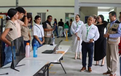 VISITA DIRECTOR DE ASIPONA A LA UNIVERSIDAD TECNOLÓGICA DE MANZANILLO