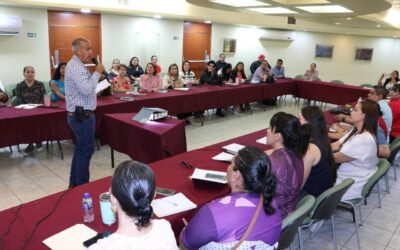 EN COLIMA, ACTUALIZAN A FIGURAS EDUCATIVAS ESTATALES EN DERECHOS HUMANOS