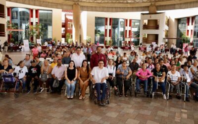 GOBIERNO DEL ESTADO DE COLIMA ENTREGA APOYOS A POBLACIÓN CON DISCAPACIDAD