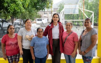 ROSI BAYARDO CUMPLE A FAMILIAS DE EL COLOMO; INICIA REHABILITACIÓN DE LA CANCHA Y CASA DE LA CULTURA ’20 DE NOVIEMBRE’