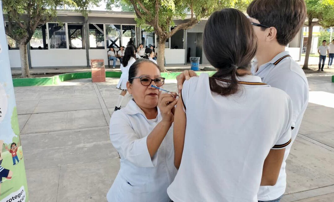 EXCELENTE RESPUESTA A LA JORNADA MASIVA ESTATAL DE VACUNACIÓN: SALUD COLIMA