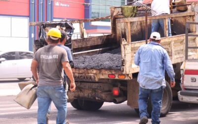 EN EL PRIMER AÑO DE LA PRESENTE ADMINISTRACIÓN MUNICIPAL SE HAN TAPADO MÁS DE 125 MIL BACHES: RIULT RIVERA