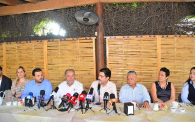 UNIDOS POR LA NIÑEZ COLIMENSE: GOBIERNO DE RIULT RIVERA SE SUMA AL REGALÓN COLIMA 2025