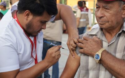 SECTOR SALUD VACUNA CONTRA COVID-19 A GESTANTES, ADULTOS MAYORES, PERSONAS CON COMORBILIDADES Y PERSONAL DE SALUD