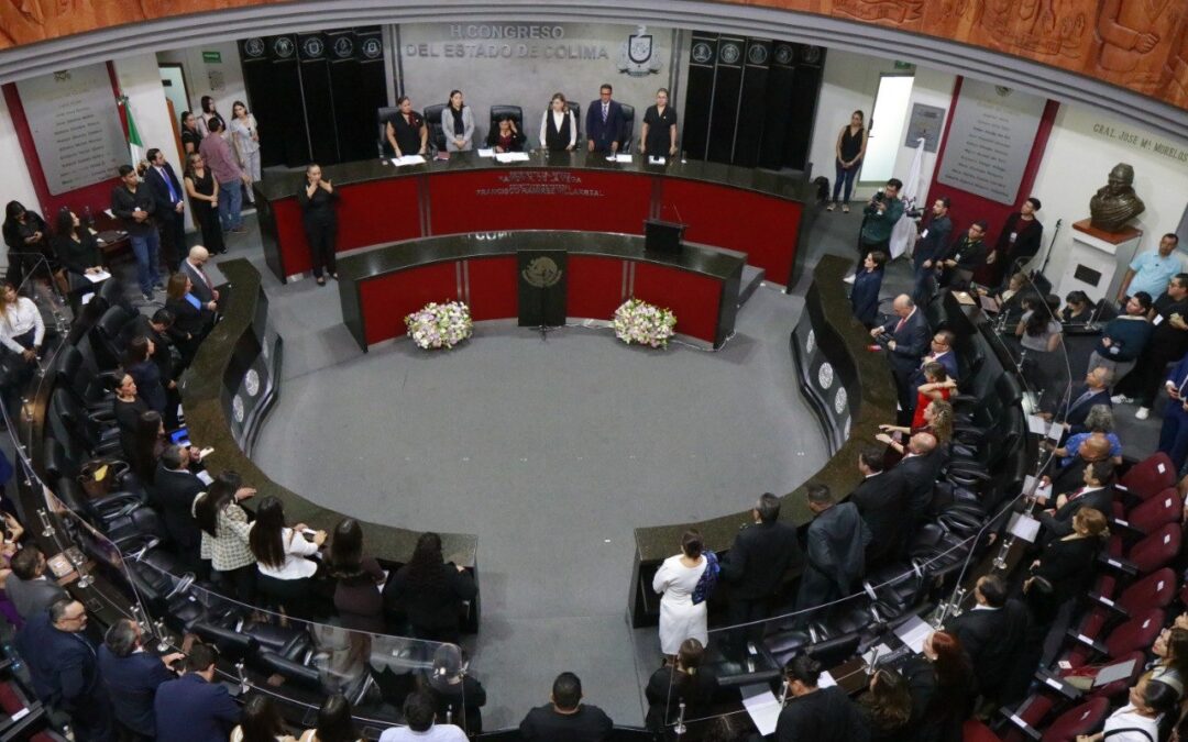TOMA CONGRESO DEL ESTADO PROTESTA A INTEGRANTES DEL NUEVO PODER JUDICIAL EN COLIMA
