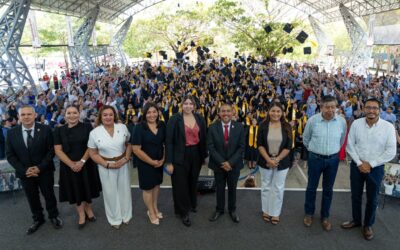 EGRESAN 238 ESTUDIANTES DEL TEC DE COLIMA