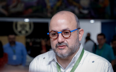 “LA UNIVERSIDAD DEBE VOLVERSE MÁS FLEXIBLE, MÁS LÚDICA, MÁS A LA NETFLIX”: DR. RICARDO VILLANUEVA LOMELÍ