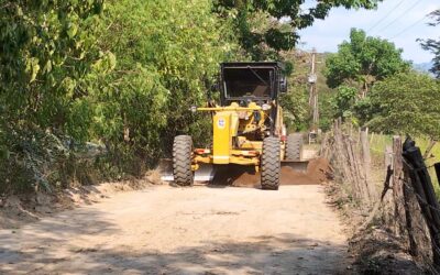 GOBIERNO DE ROSI BAYARO REHABILITA CAMINOS SACACOSECHAS Y CALLES RURALES