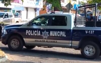 SEGURIDAD PÚBLICA DE VDEA DETIENE A AGRESORES DE POLICÍA MUNICIPAL