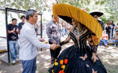 SE SUMA RECTOR DE LA UDEC A KERMÉS DE DÍA DE MUERTOS CON CAUSA
