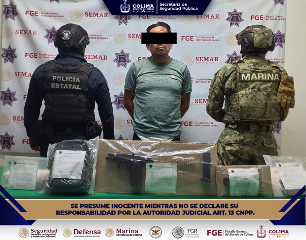 POLÍCIA ESTATAL JUNTO CON FEDERALES DETIENEN EN MANZANILLO A SUJETO CON DROGA Y ARMA DE FUEGO
