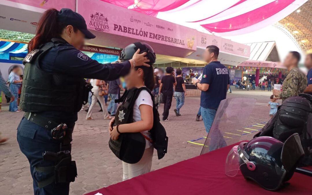 POLICÍA DE PROXIMIDAD ESTATAL COMPARTE MEDIDAS PREVENTIVAS A ASISTENTES A LA FERIA DE COLIMA