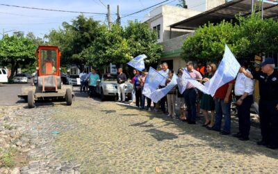 COMENZÓ LA PAVIMENTACIÓN DE LOS VIVEROS Y DEL PERIODISTA, PARA DAR ACCESO SEGURO A HABITANTES