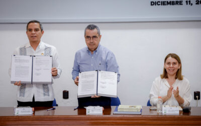 DONA EXRECTOR CARLOS SALAZAR DOCUMENTOS HISTÓRICOS AL ACERVO DE LA UDEC
