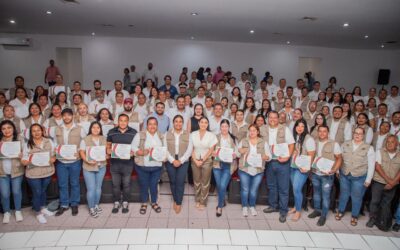 ENTREGA GOBERNADORA RECONOCIMIENTOS A PERSONAL QUE APOYÓ EN EMERGENCIAS EN ESTADOS AFECTADOS