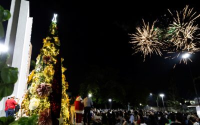 ALEGRÍA Y UNIÓN MARCAN LA NAVIDAD UDEC 2025, EN EL CAMPUS CENTRAL