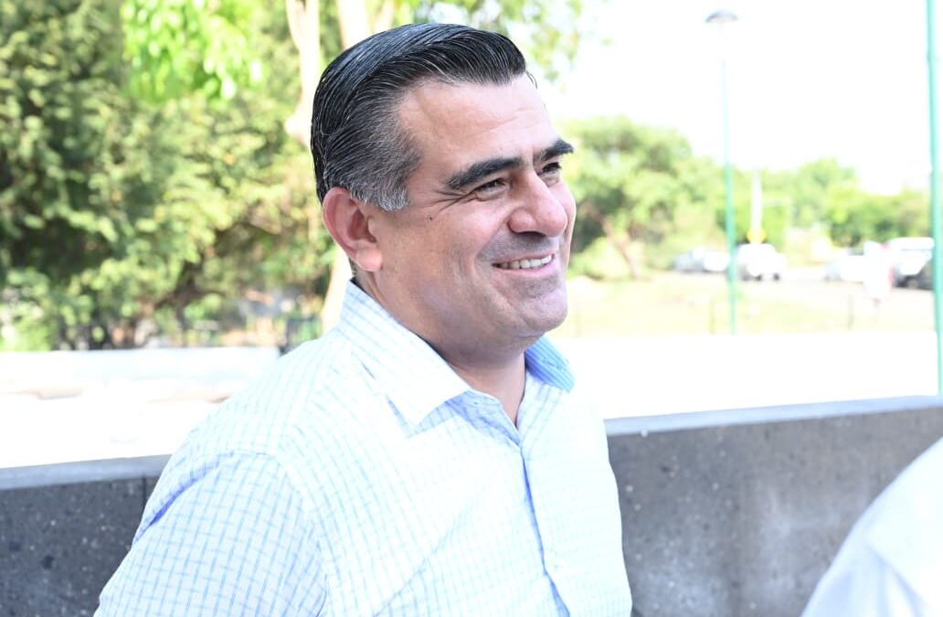 ALCALDE RIULT RIVERA ARRANCA LA REHABILITACIÓN DEL JARDÍN LINEAL EN LA COLONIA RESIDENCIAL ESMERALDA, DE LA CAPITAL