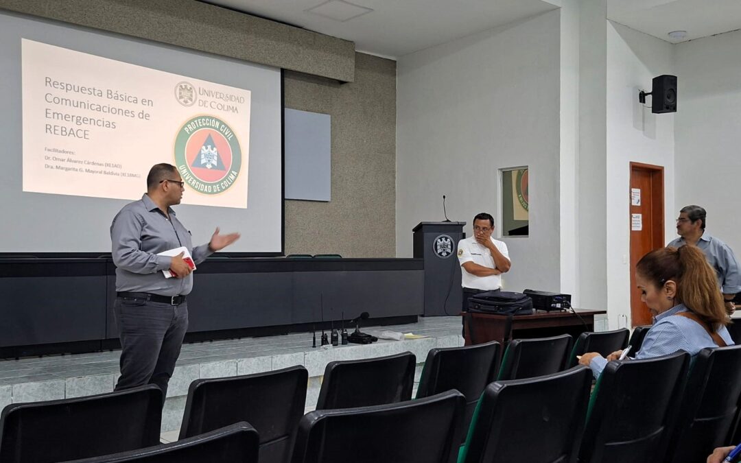 APRENDEN UNIVERSITARIOS CÓMO MANTENER VIVA LA COMUNICACIÓN EN EMERGENCIAS