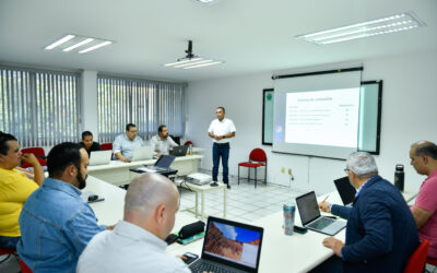 DOCENTES DE BACHILLERATOS SE CAPACITAN EN CIBERSEGURIDAD EN LAS JORNADAS ACADÉMICAS 2026