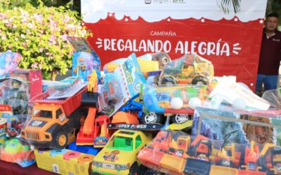 MÁS DE 2 MIL 300 JUGUETES SE ENTREGAN EN COMUNIDADES POR CAMPAÑA ‘REGALANDO ALEGRÍA’: DIF ESTATAL